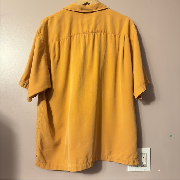 Tommy Bahama 100% Silk Shortsleeve Buttonup Shirt Orange Men Size XL - Picture 8 of 9